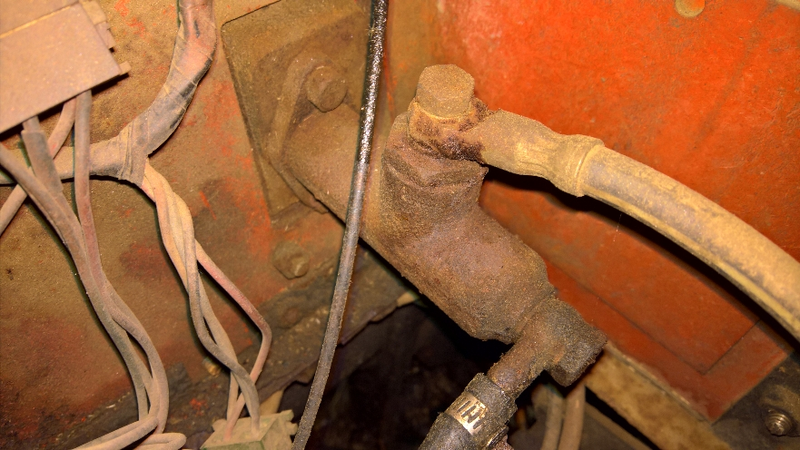 at least if I have to replace this motherfucker, it’s easier to get to than the brake masters...